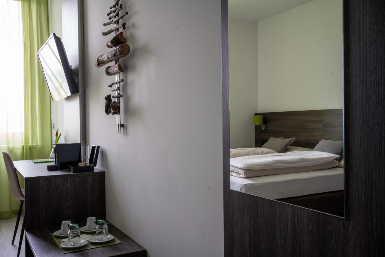 Eee Hotel Graz Pirka Экстерьер фото